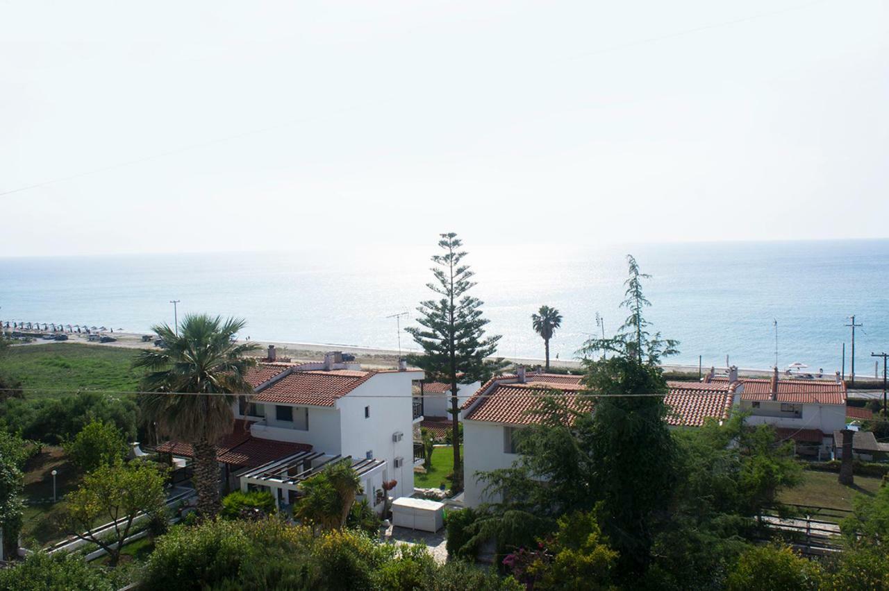 Possidi Aigaiopelagitika 2-Floor Beach House Kalandra Esterno foto